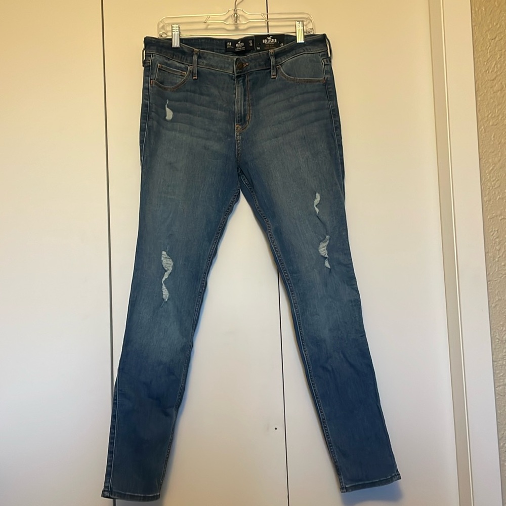 Hollister mid rise super skinny jeans